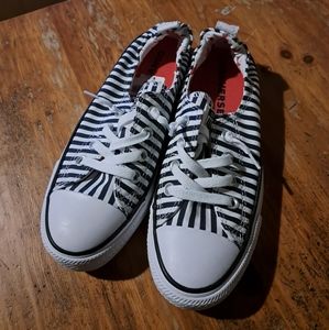 New Converse Size 8